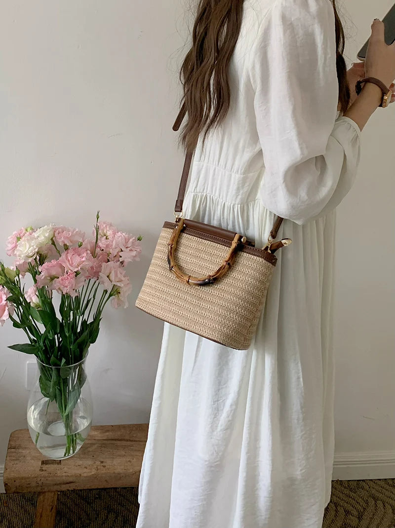 Simple Hand Knitted Women's Travel Handbags Fashion Wooden Handle Ladies Shoulder Bags Summer Straw Female Bucket Crossbody Bags