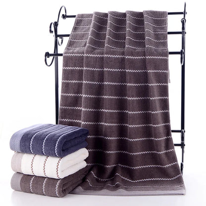 Large Bath Towels 100% Cotton 140 x 70cm Extra Beach Towels Lighter Weight Absorbent Quick Dry Perfect Bathroom Towels