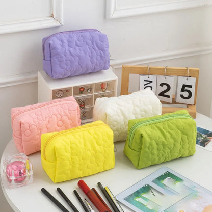 Fashion Candy Color Large Capacity Soft Travel Makeup Bag Women Quilted Flower Storage Bag Portable Toilet Bag Handheld Bag