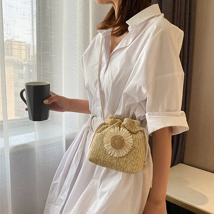 Hot Sale Rattan Woven Women Straw Bag Handbag Knit Summer Beach Woman Shoulder Messenger Khaki Beige Bags Fashion Creative