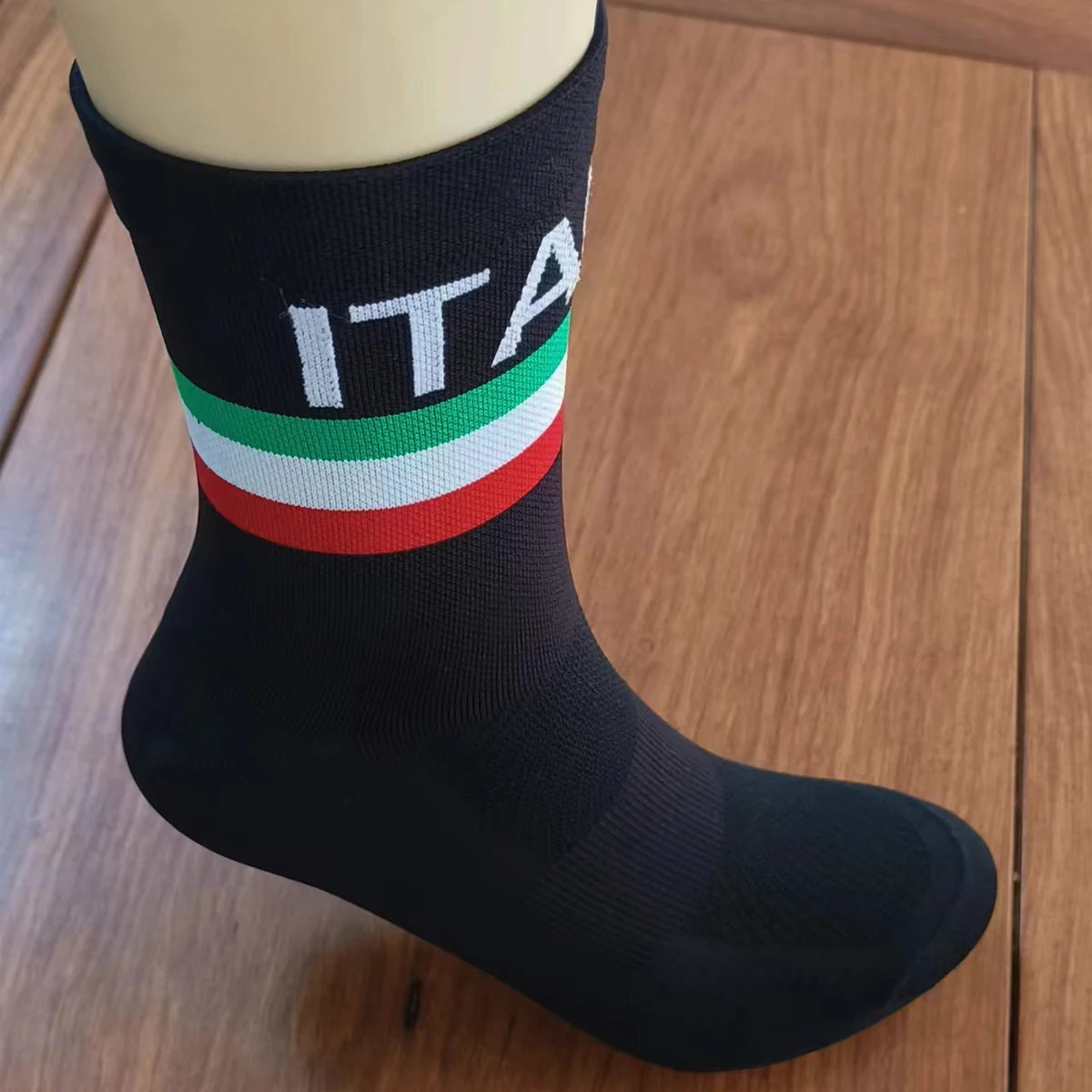 2 Pairs ITALIA Team Sporting Socks Men Women Fashion Breathable  Bike Socks Quick-dry Outdoor Running Football Socks