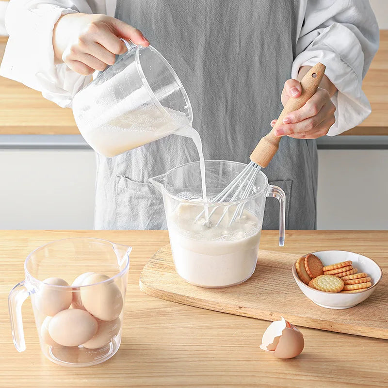 Transparent Plastic Measuring Cup Kitchen Flour Batter Liquid Baking Tools with Scale Cooking Whisk Handle Pastry Cake Mixer