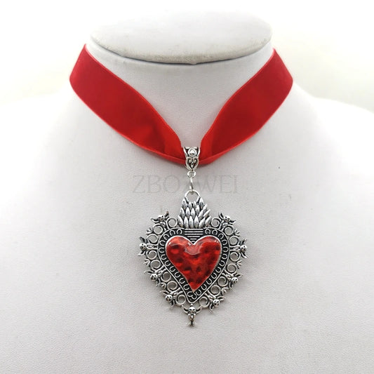 Vintage Goth Dark Large Sacred Heart Necklace,Flaming Sacred Heart, Love of God Sacred Heart Necklace,Goth Heart Velvet Choker