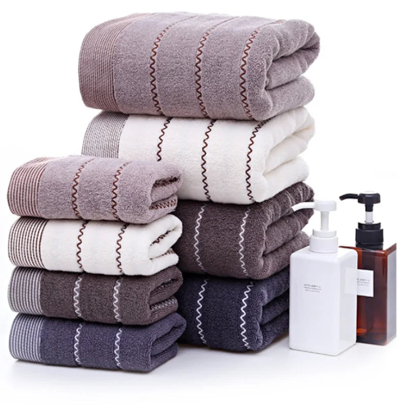 Large Bath Towels 100% Cotton 140 x 70cm Extra Beach Towels Lighter Weight Absorbent Quick Dry Perfect Bathroom Towels