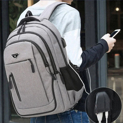 Ce sac à dos de grande capacité est conçu pour les hommes, avec un tissu Oxford noir uni. Adapté aux lycéens et étudiants, il accueille les ordinateurs portables jusqu’à 15,6 pouces.