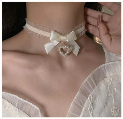 Cute Sweet Lolita White Lace Bowknot Heart Pearl Choker Necklace for Women Girls Sexy Chain of Clavicle Jewelry Accessories Gift